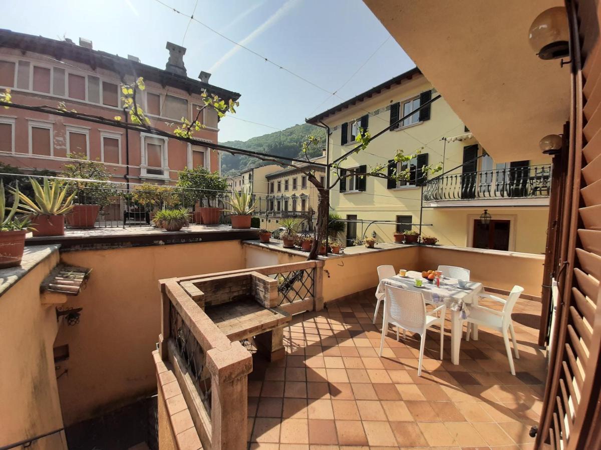 Casa Castel Apartment Gargnano Ngoại thất bức ảnh